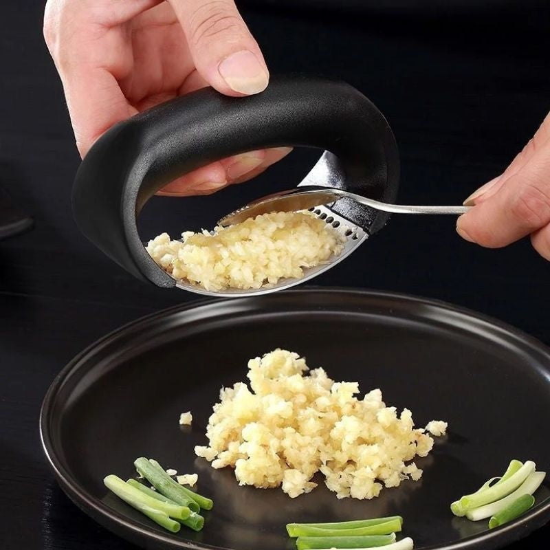 Easy-Use Garlic Masher/Press