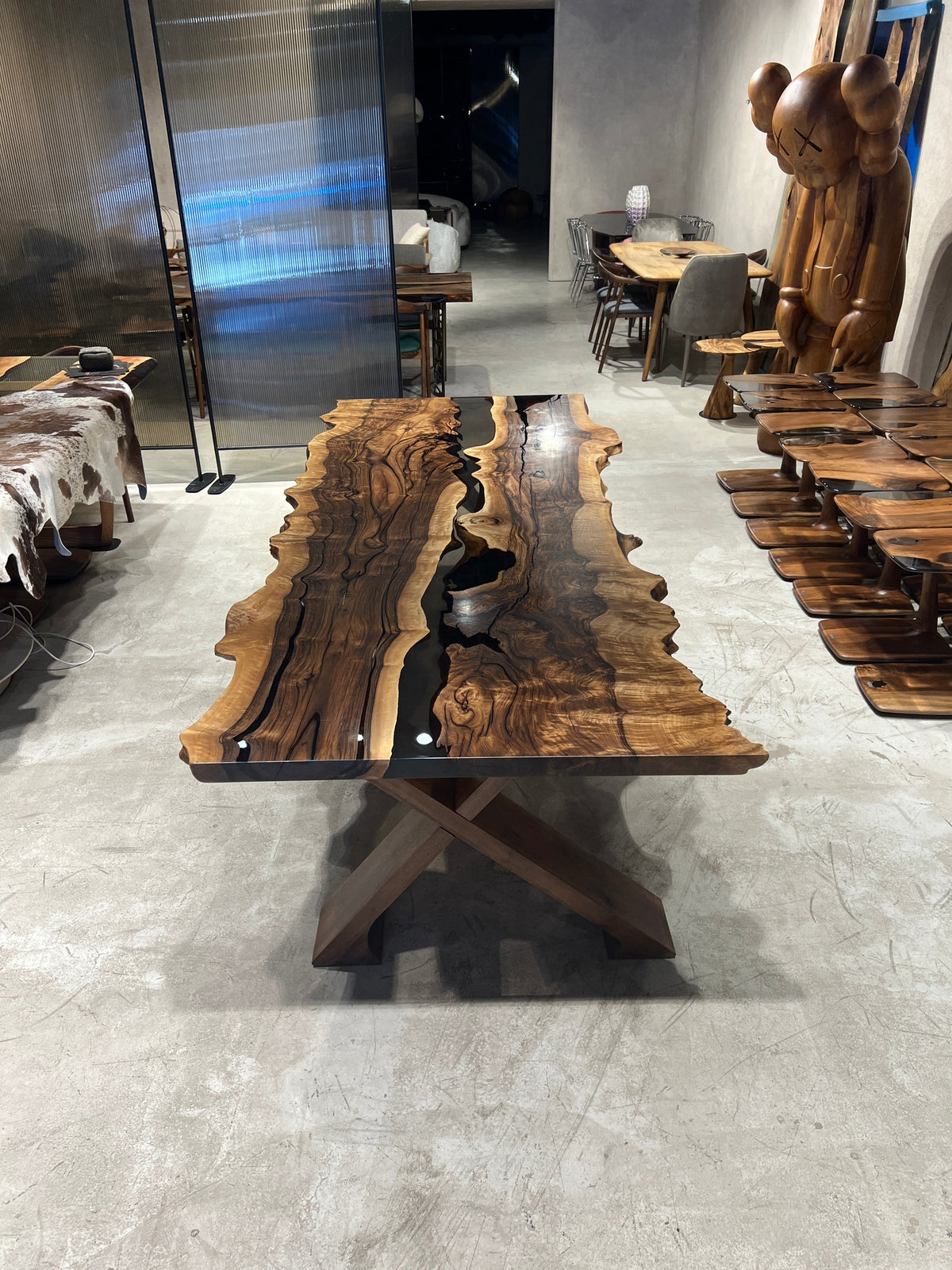 Live Edge, Resin/Walnut Dining Table