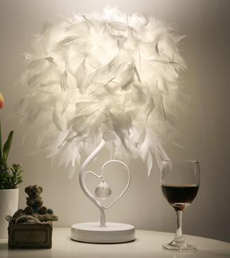 Feather Crystal Table Lamp