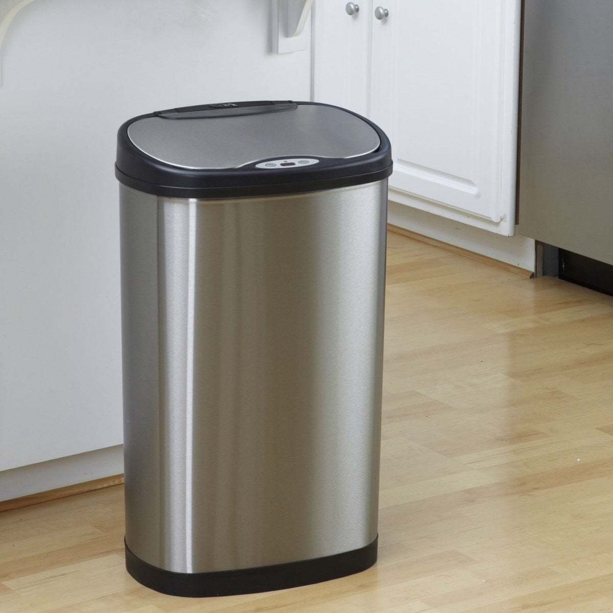 SS 13 Gal. Touchless Trash Can