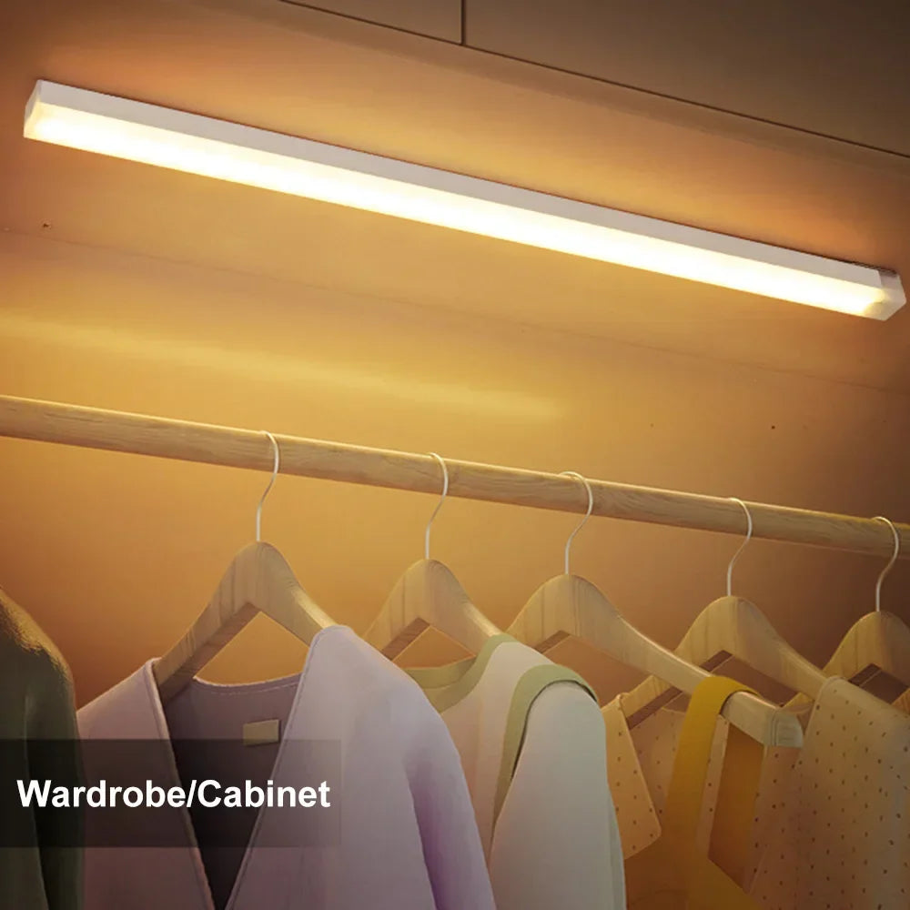 Recharge Motion Cabinet Light