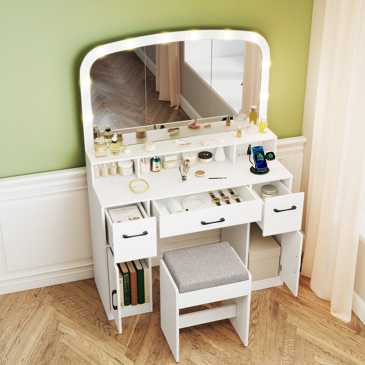 Lighted Makeup Table/Stool