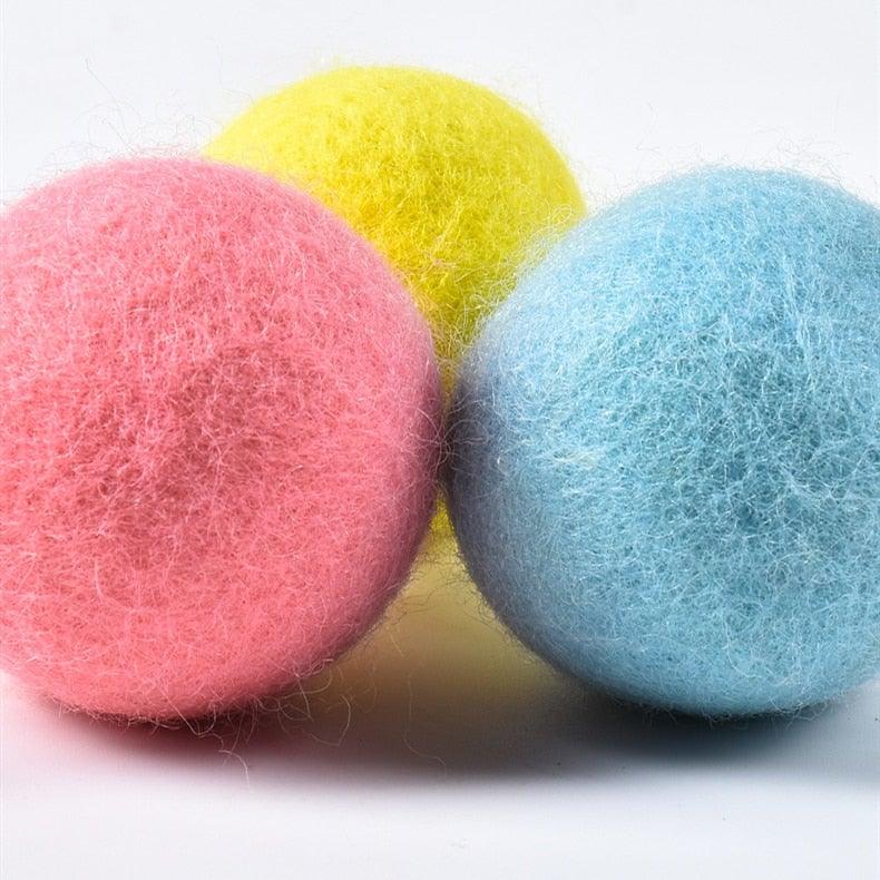 Interactive Chirping Catnip Balls